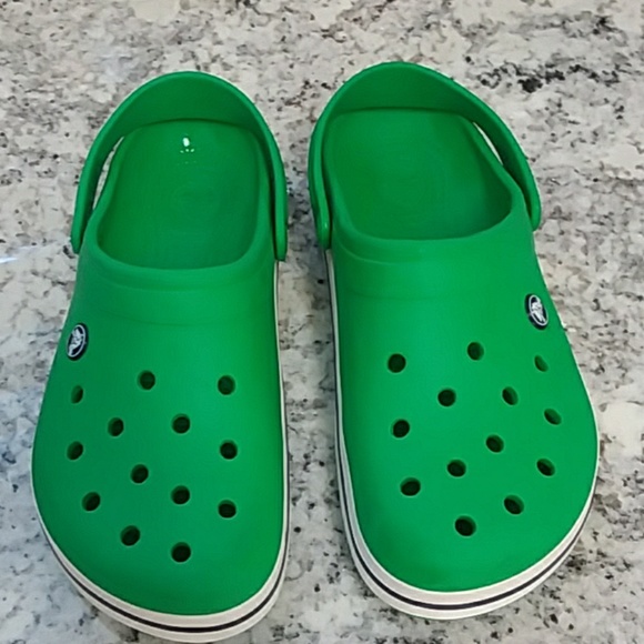 crocs men green